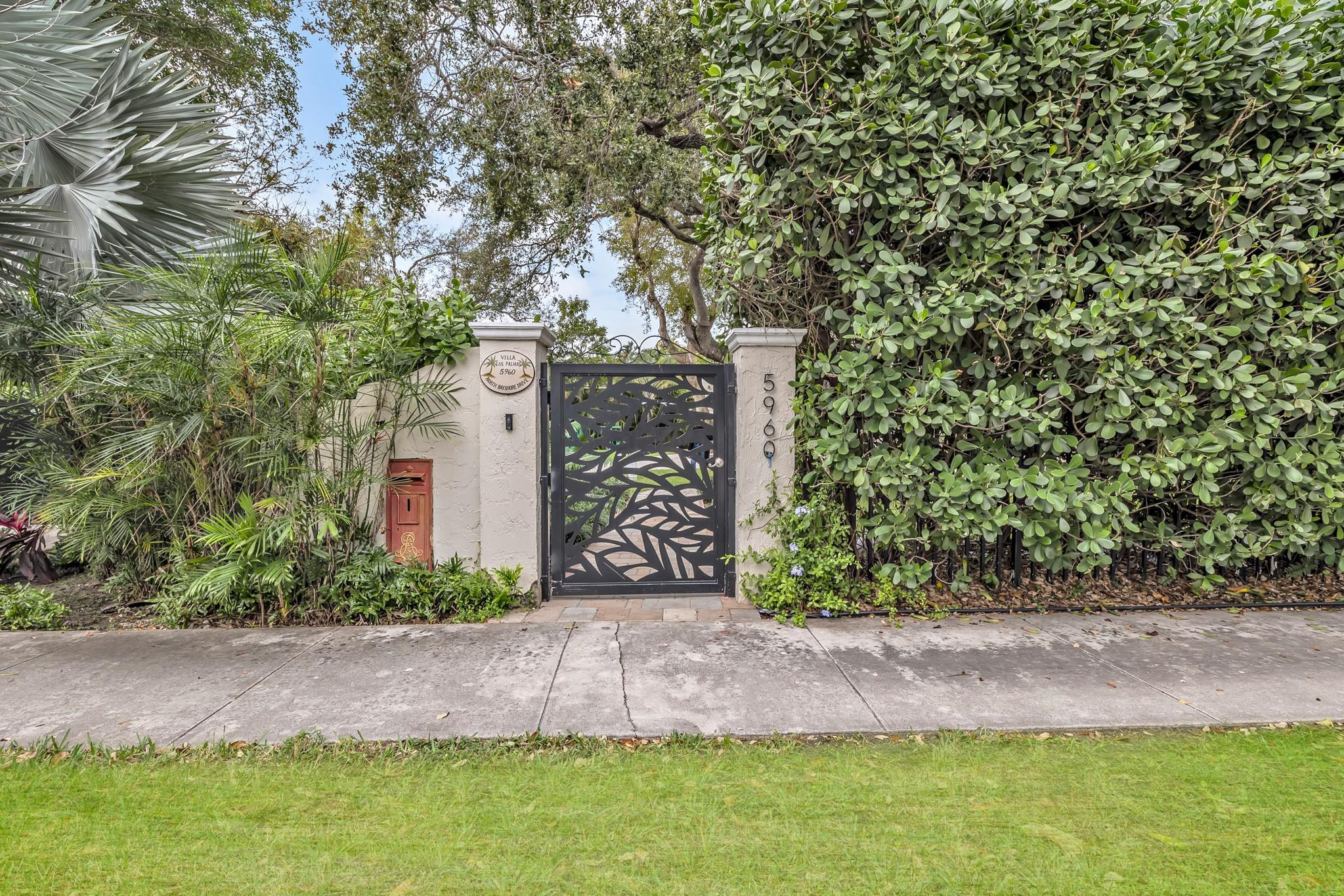 5960 N Bayshore Drive