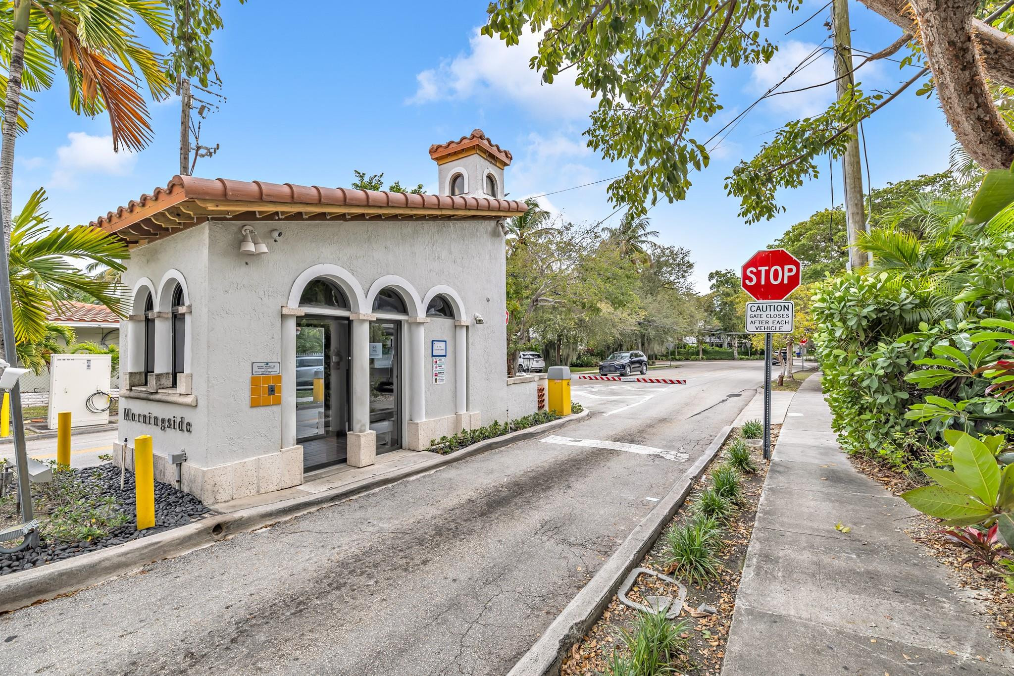 5960 N Bayshore Drive