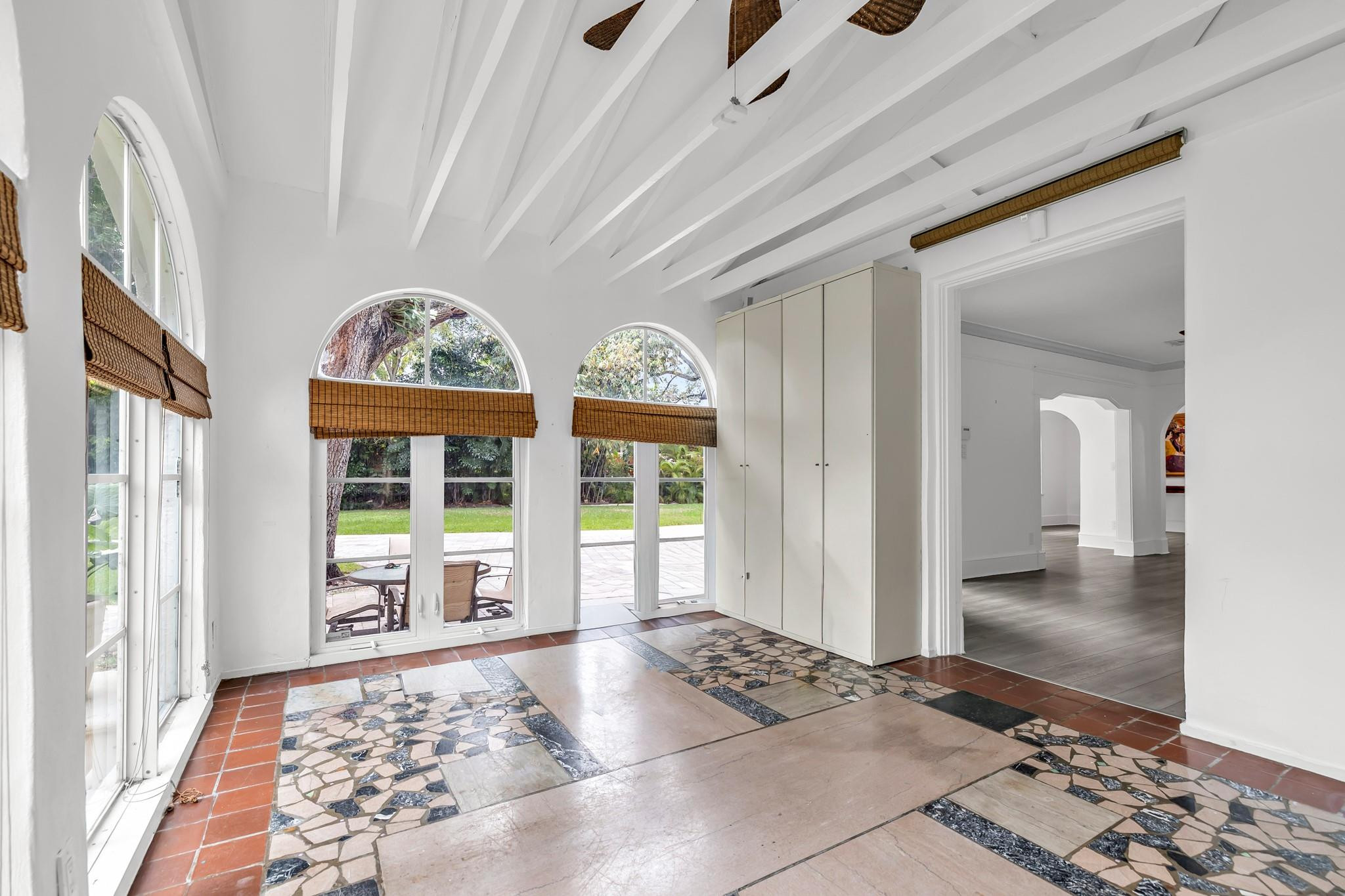 5960 N Bayshore Drive