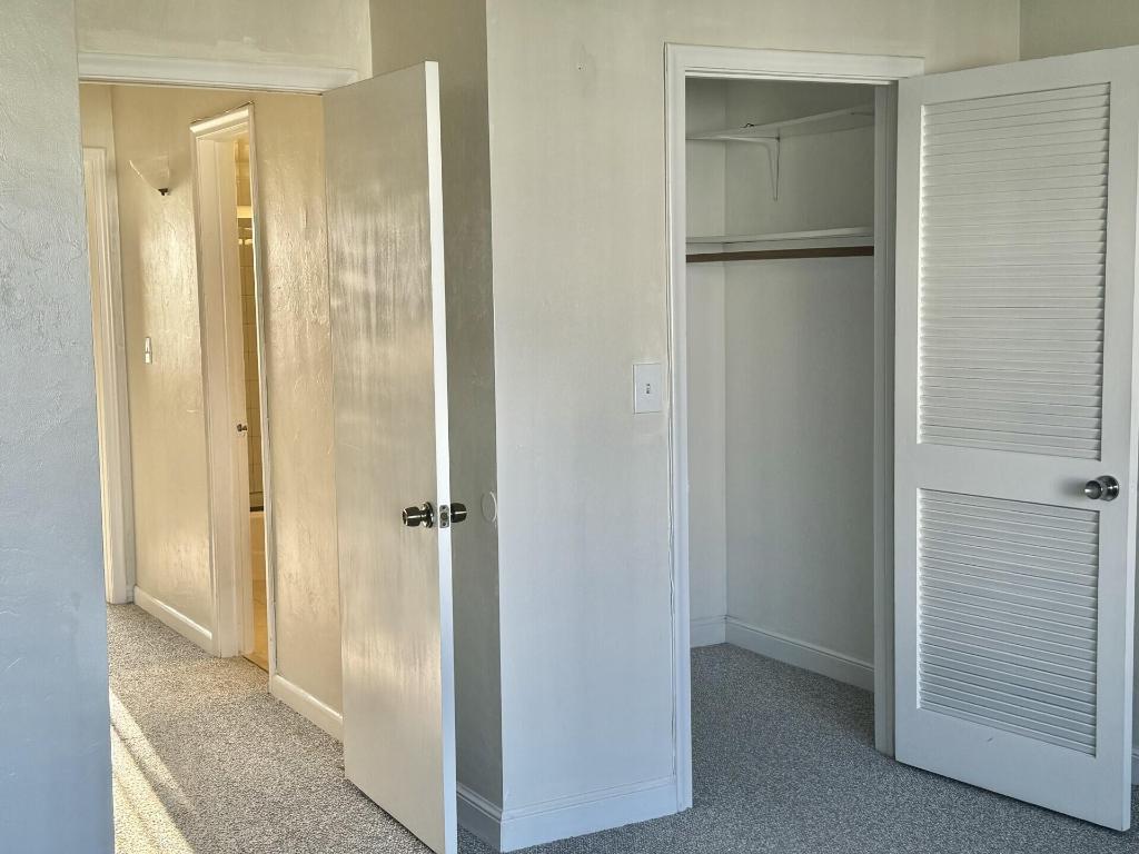 505 NE 20th Avenue 216