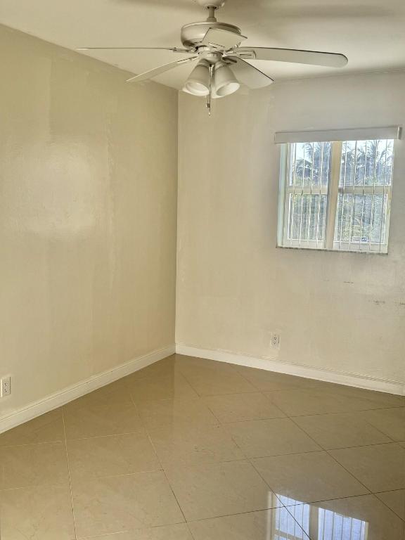 505 NE 20th Avenue 216