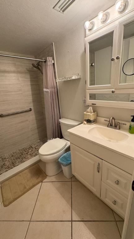 4500 N Federal Highway 169h