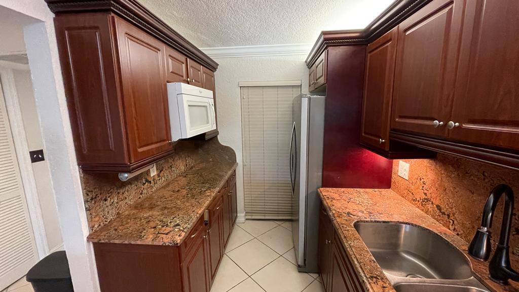 4500 N Federal Highway 169h