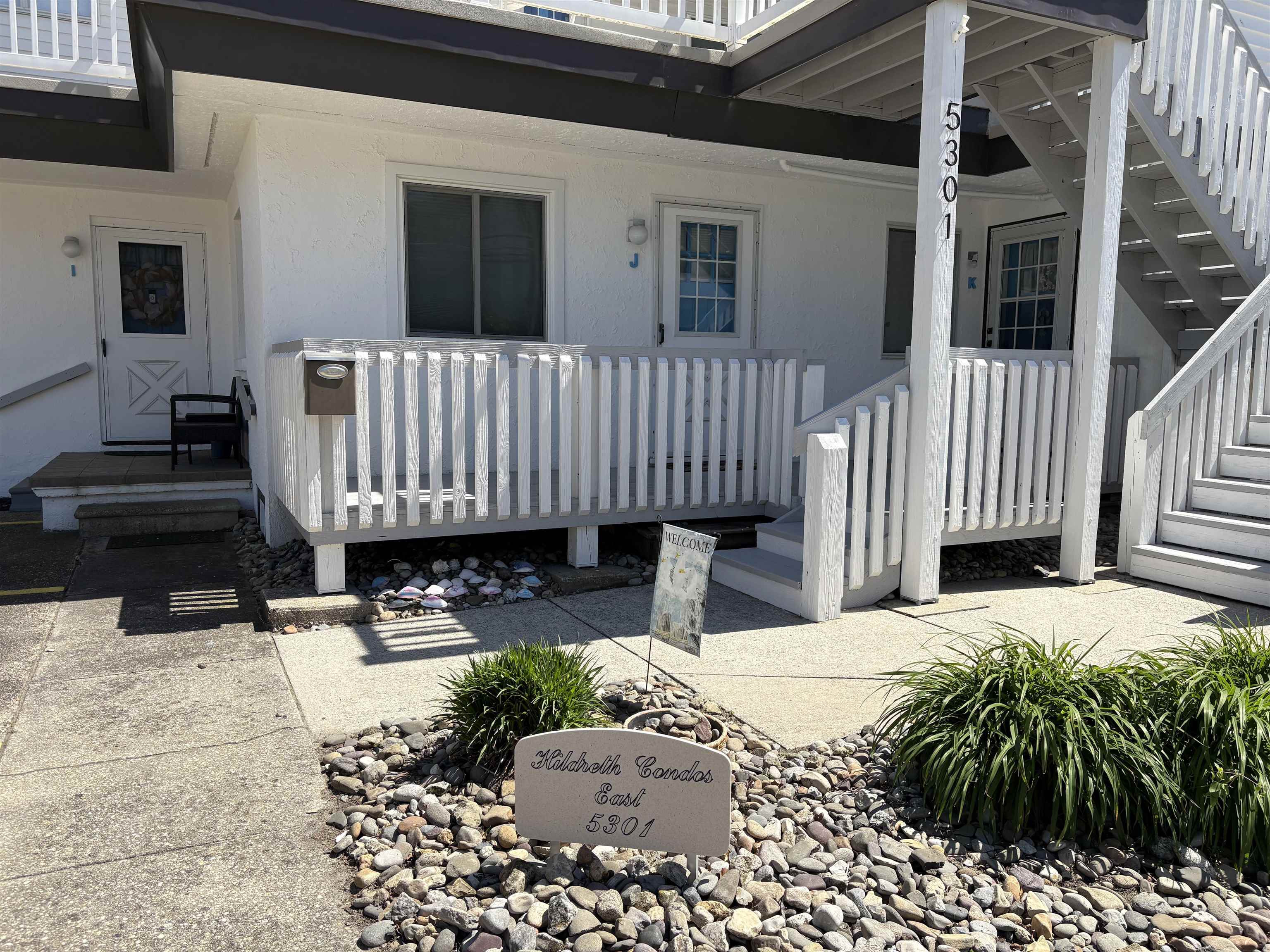 5301 Atlantic Avenue Unit: J