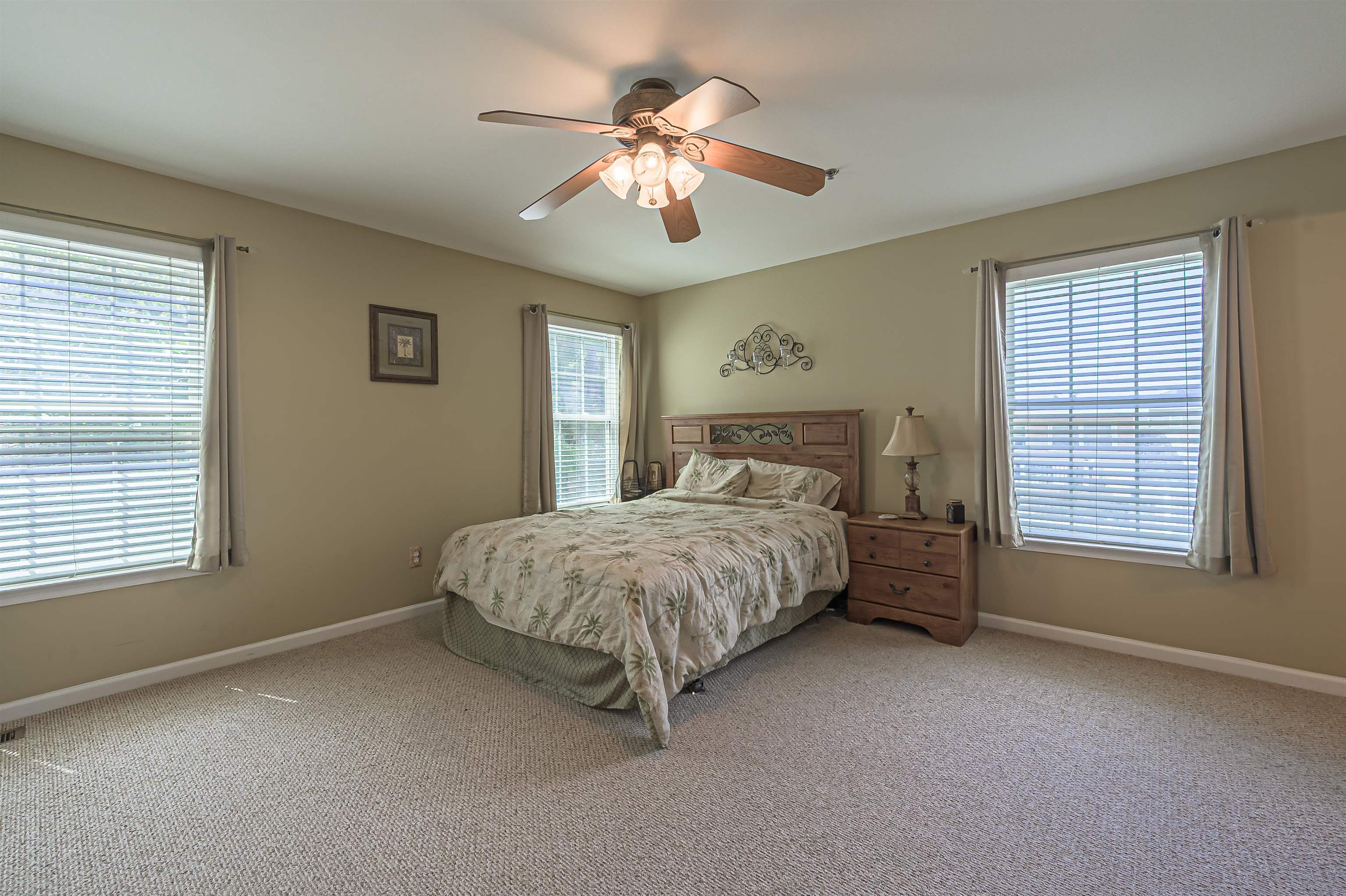 506 E 19th Avenue Unit: 100