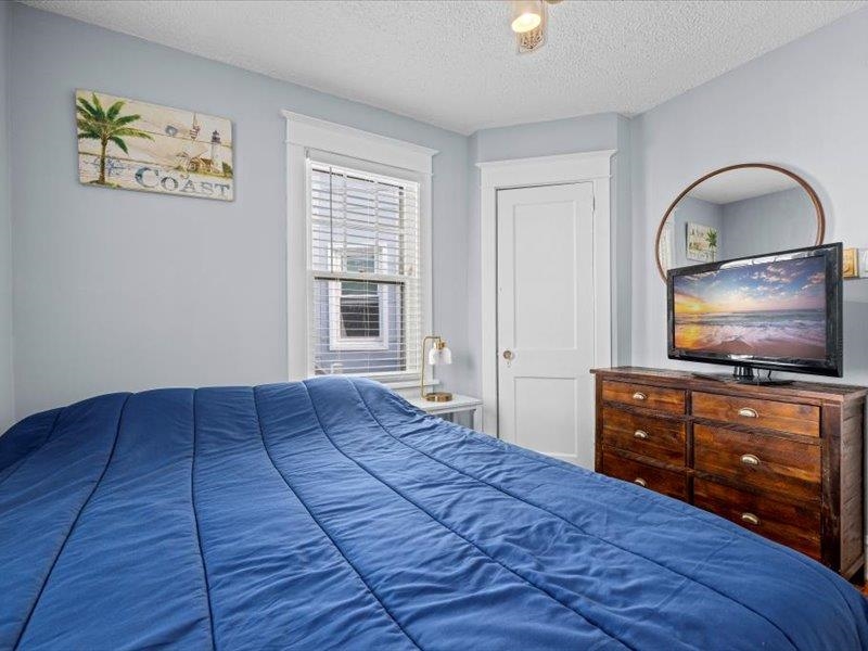 332 W Andrews Avenue