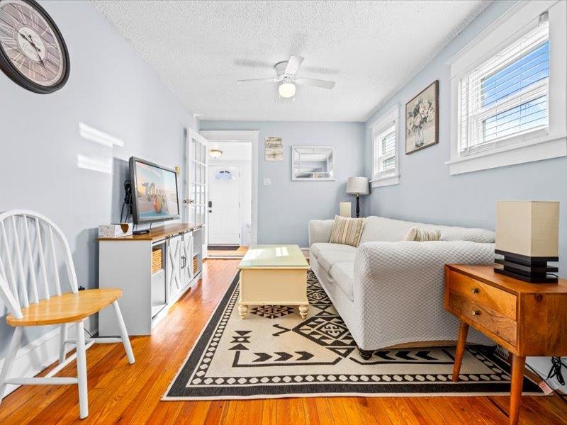 332 W Andrews Avenue