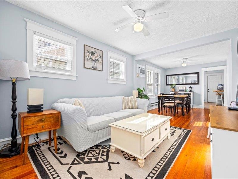 332 W Andrews Avenue