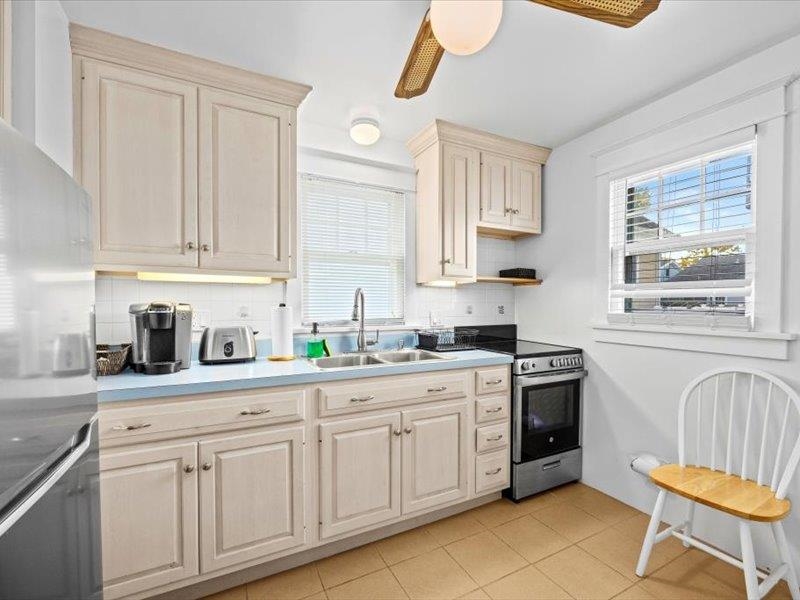 332 W Andrews Avenue