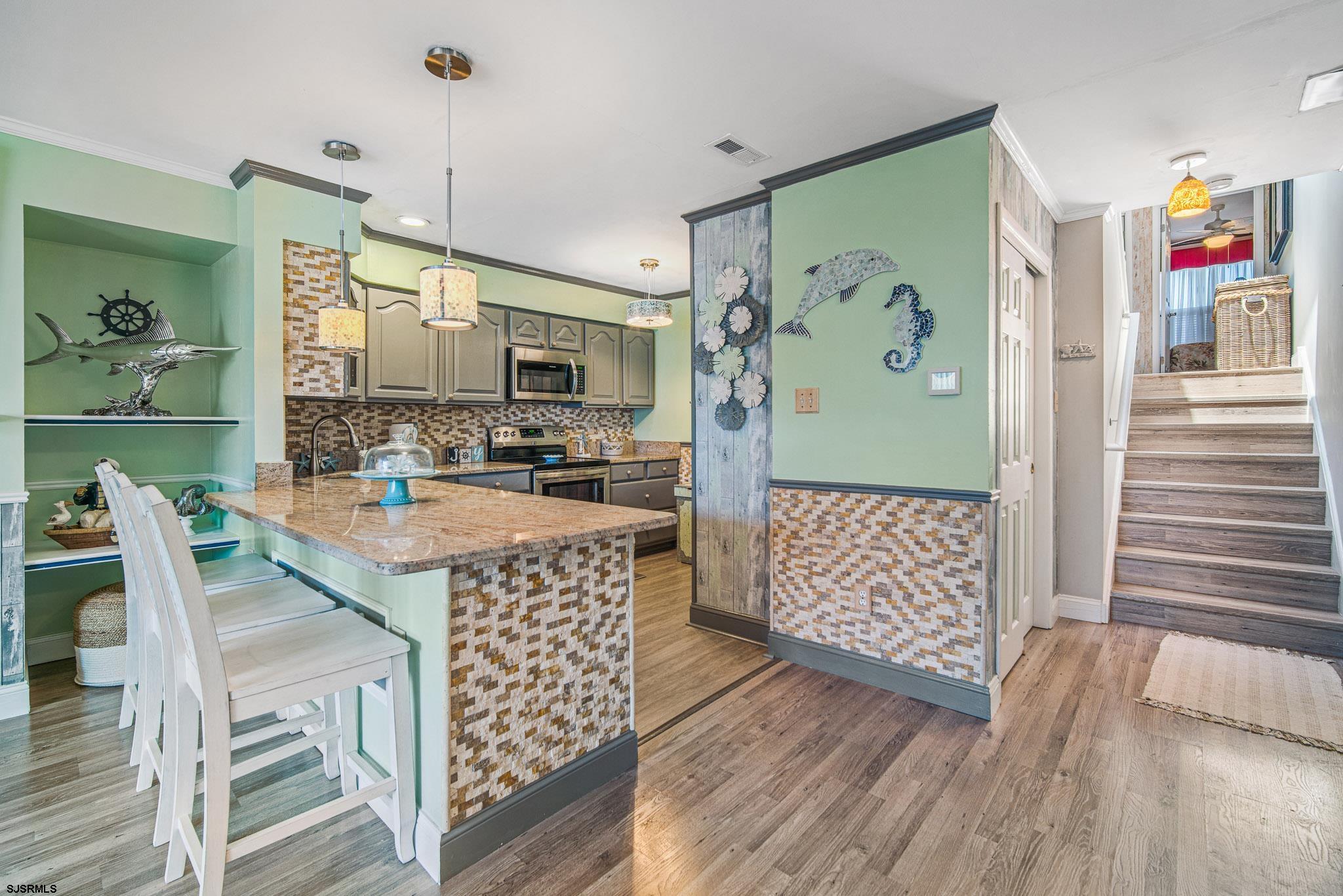706 Harbour Cv Unit: 706