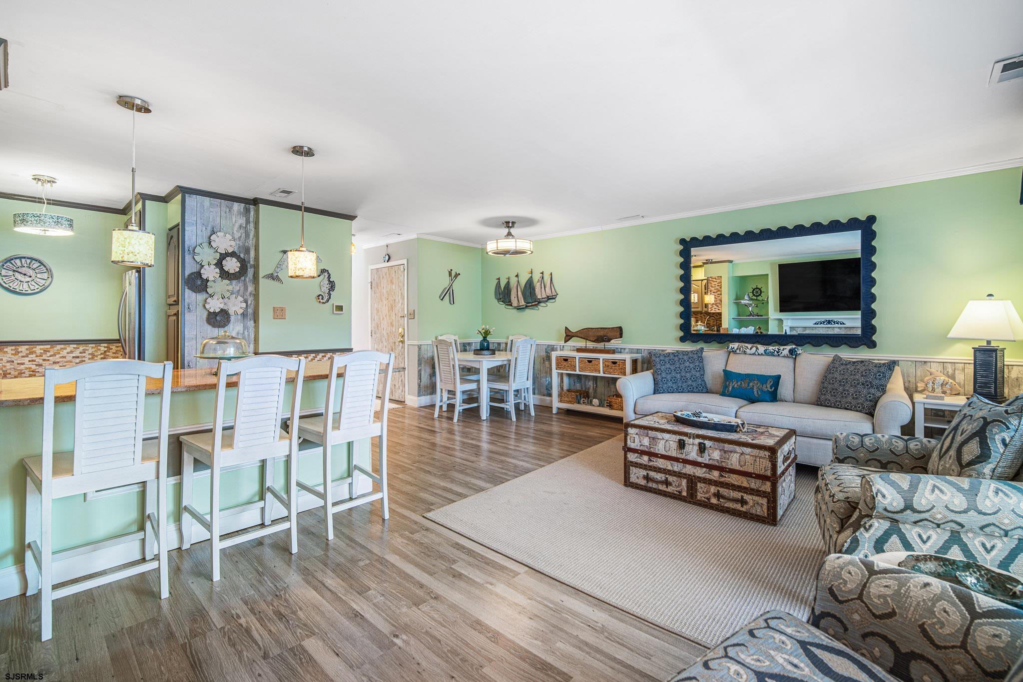 706 Harbour Cv Unit: 706