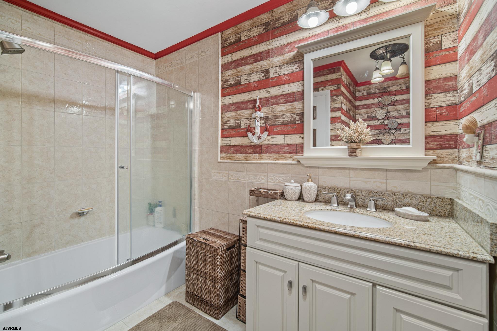 706 Harbour Cv Unit: 706