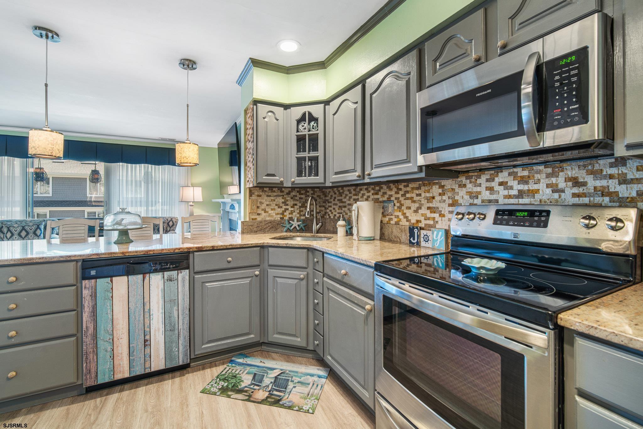 706 Harbour Cv Unit: 706