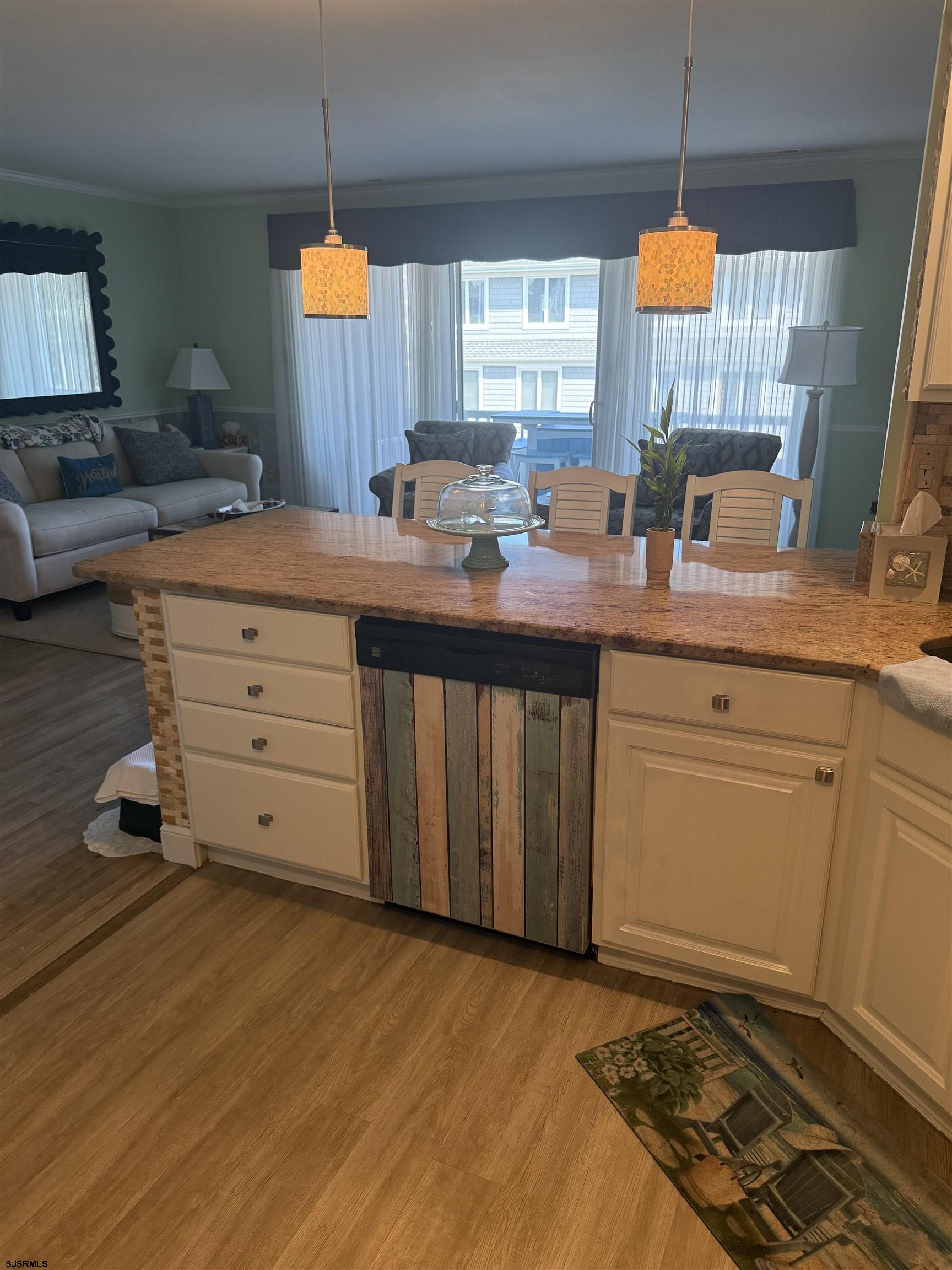706 Harbour Cv Unit: 706