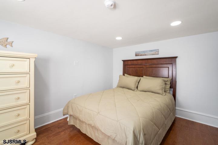 7 S Richards Ave