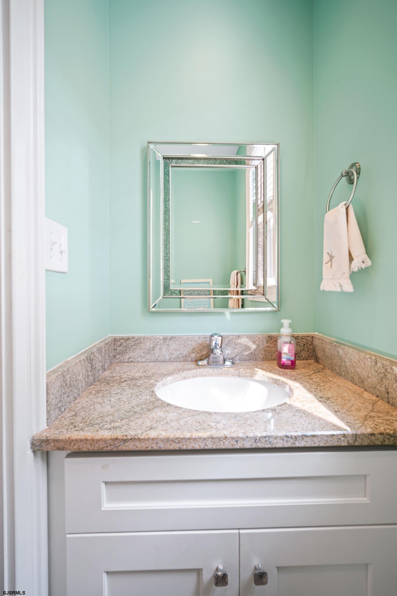 19 Central Road Unit: 1