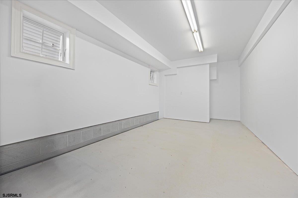 19 Central Road Unit: 1