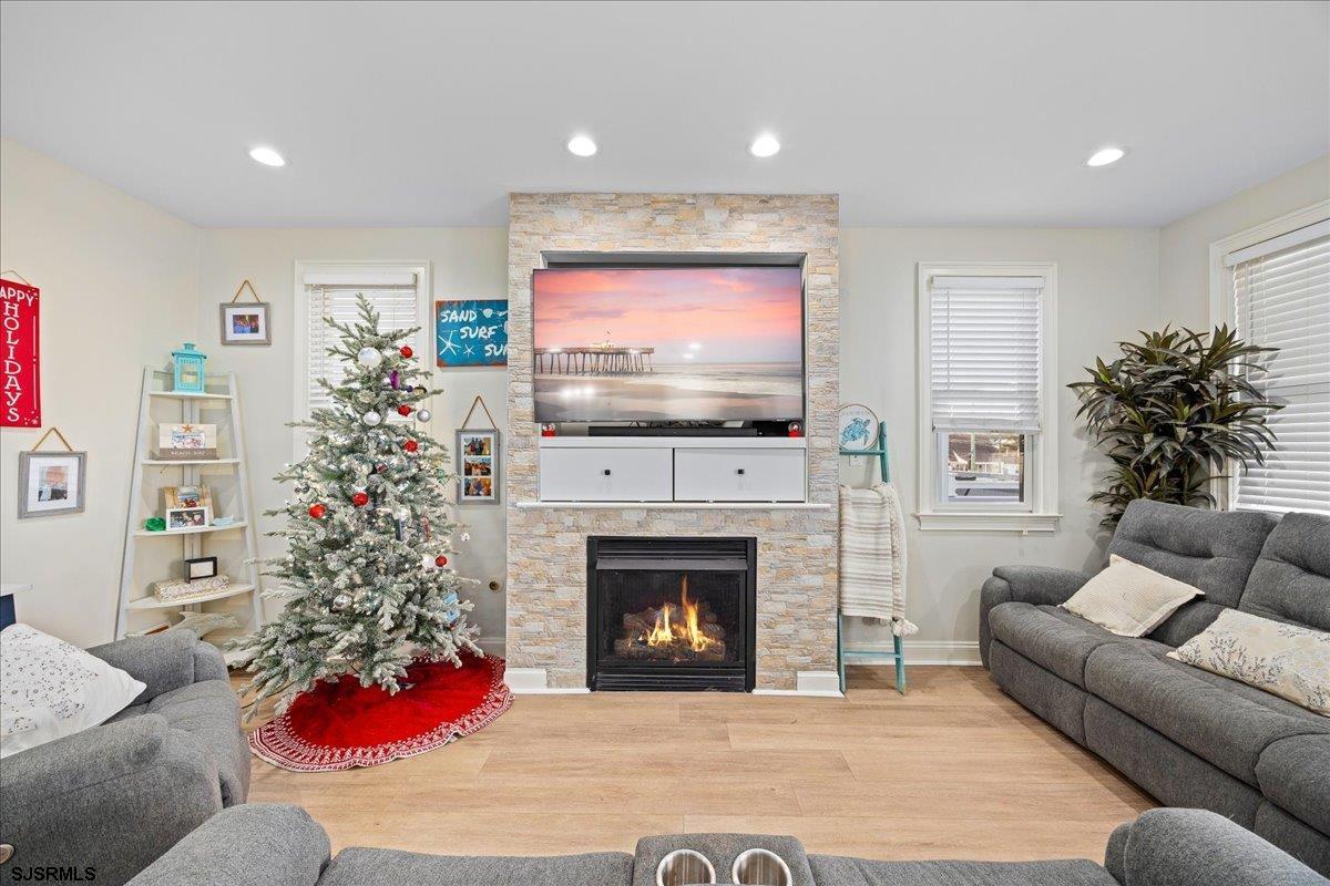 19 Central Road Unit: 1