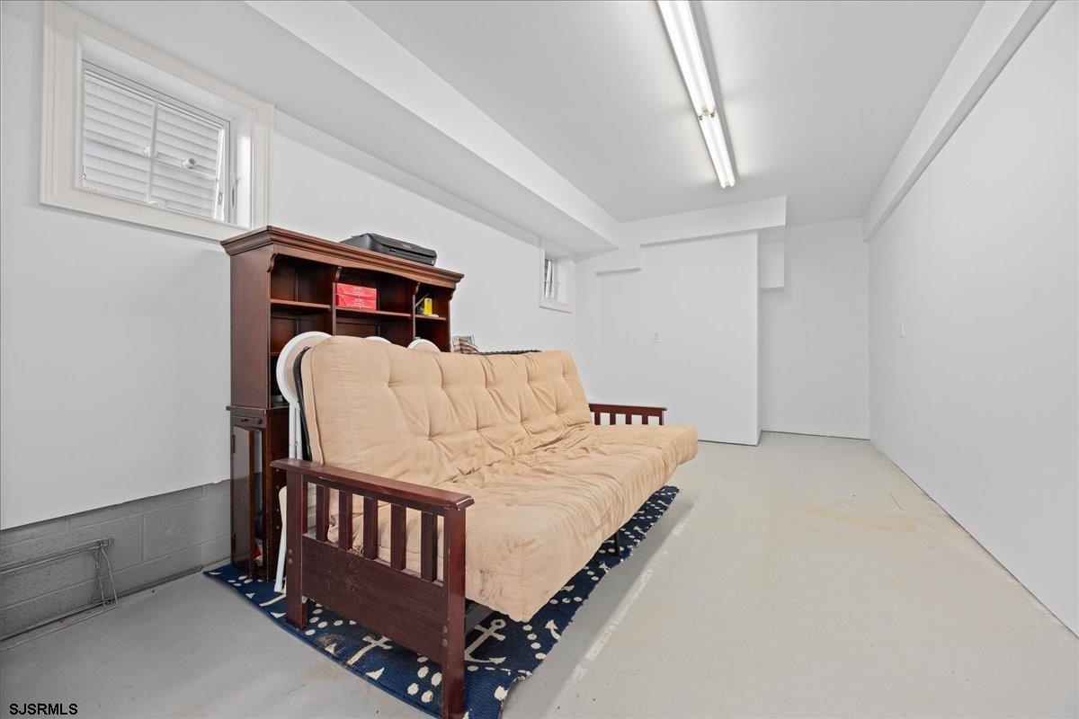 19 Central Road Unit: 1