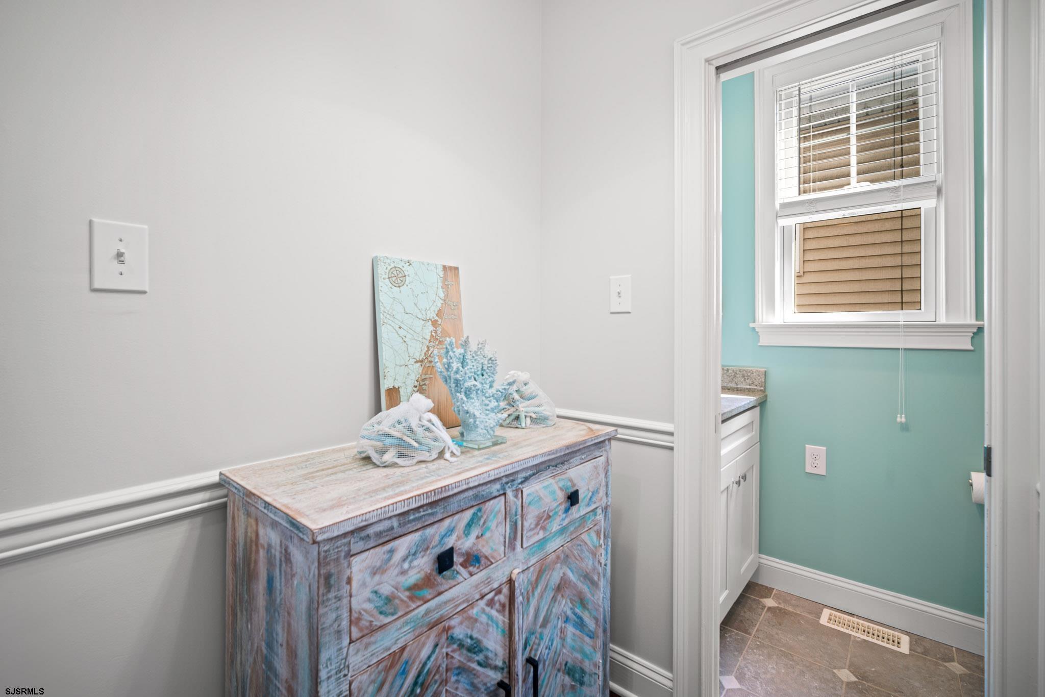 19 Central Road Unit: 1