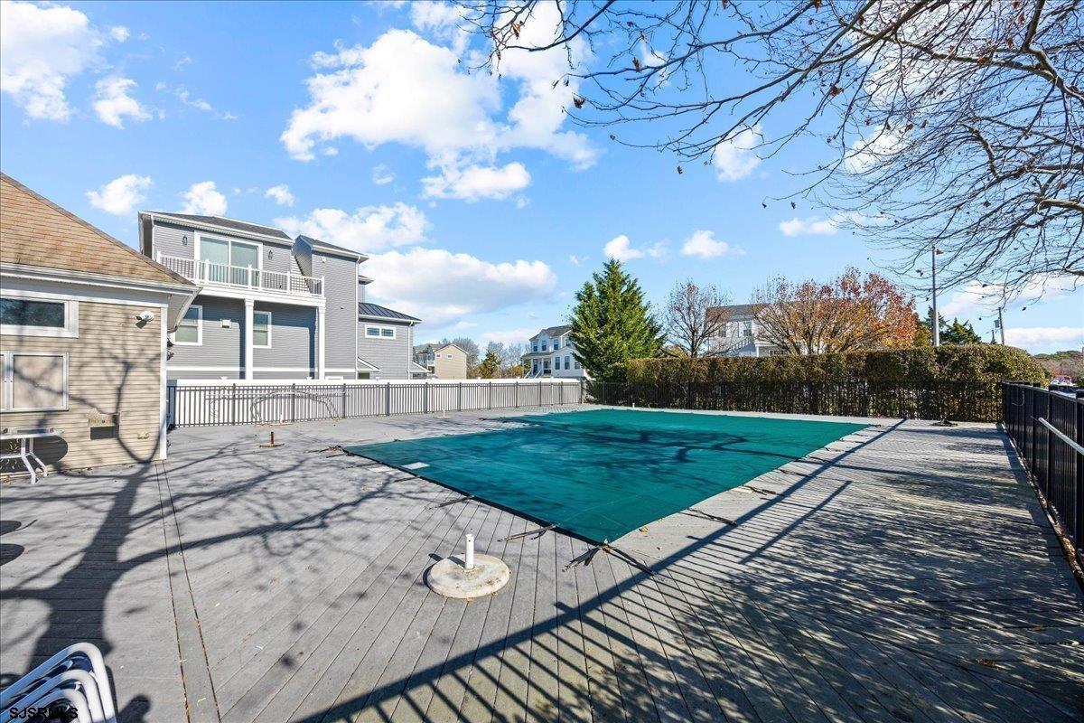 1 Bayside Dr Unit: 1