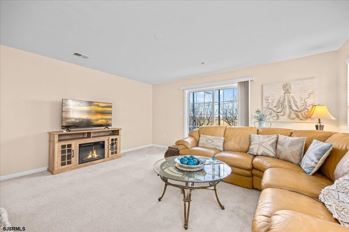 1 Bayside Dr Unit: 1