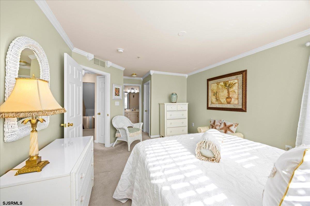 1 Bayside Dr Unit: 1