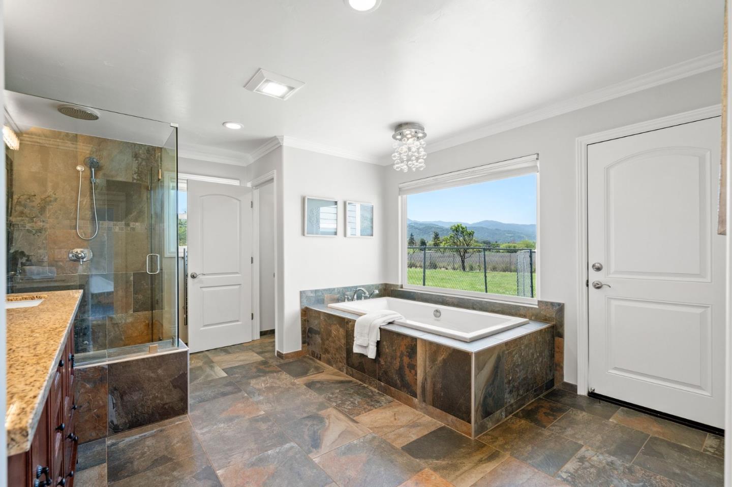 22580 San Vicente Ave