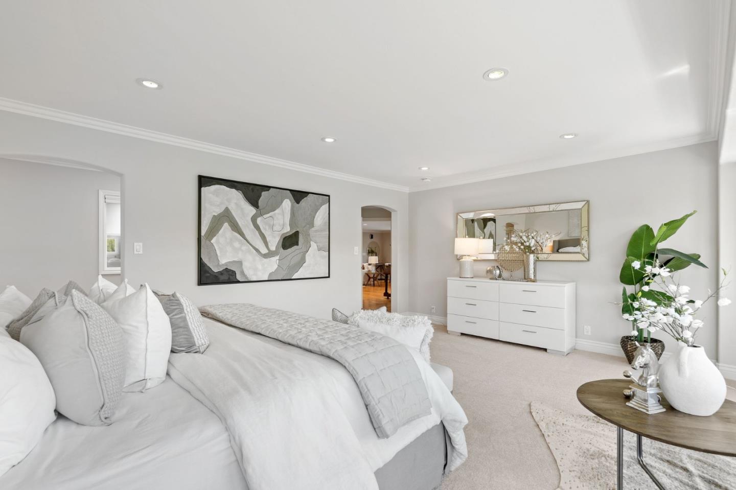 22580 San Vicente Ave