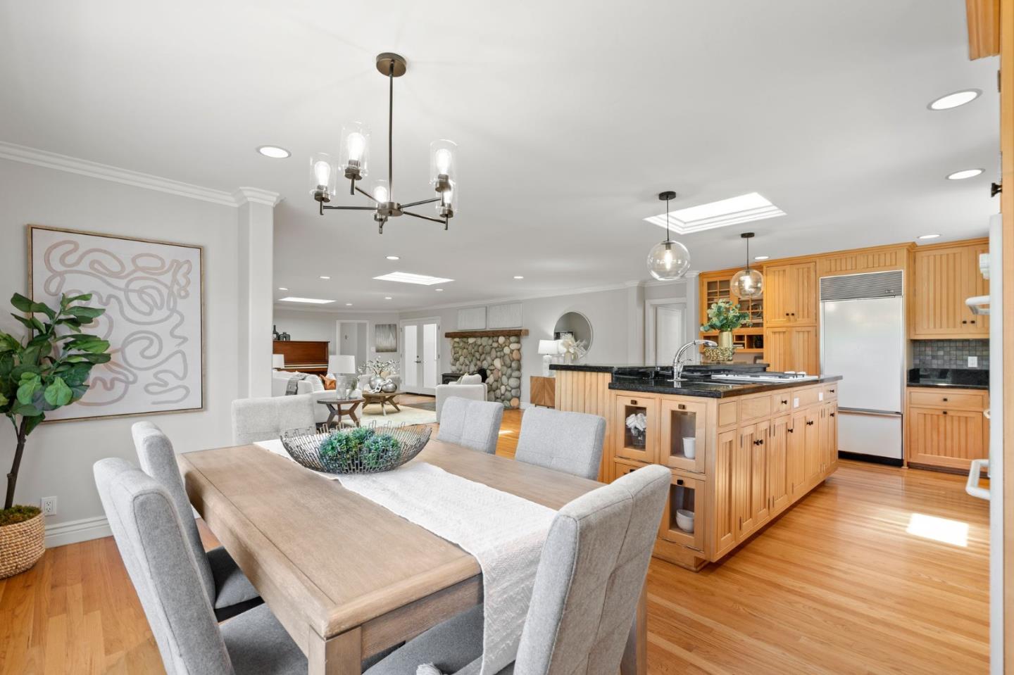 22580 San Vicente Ave