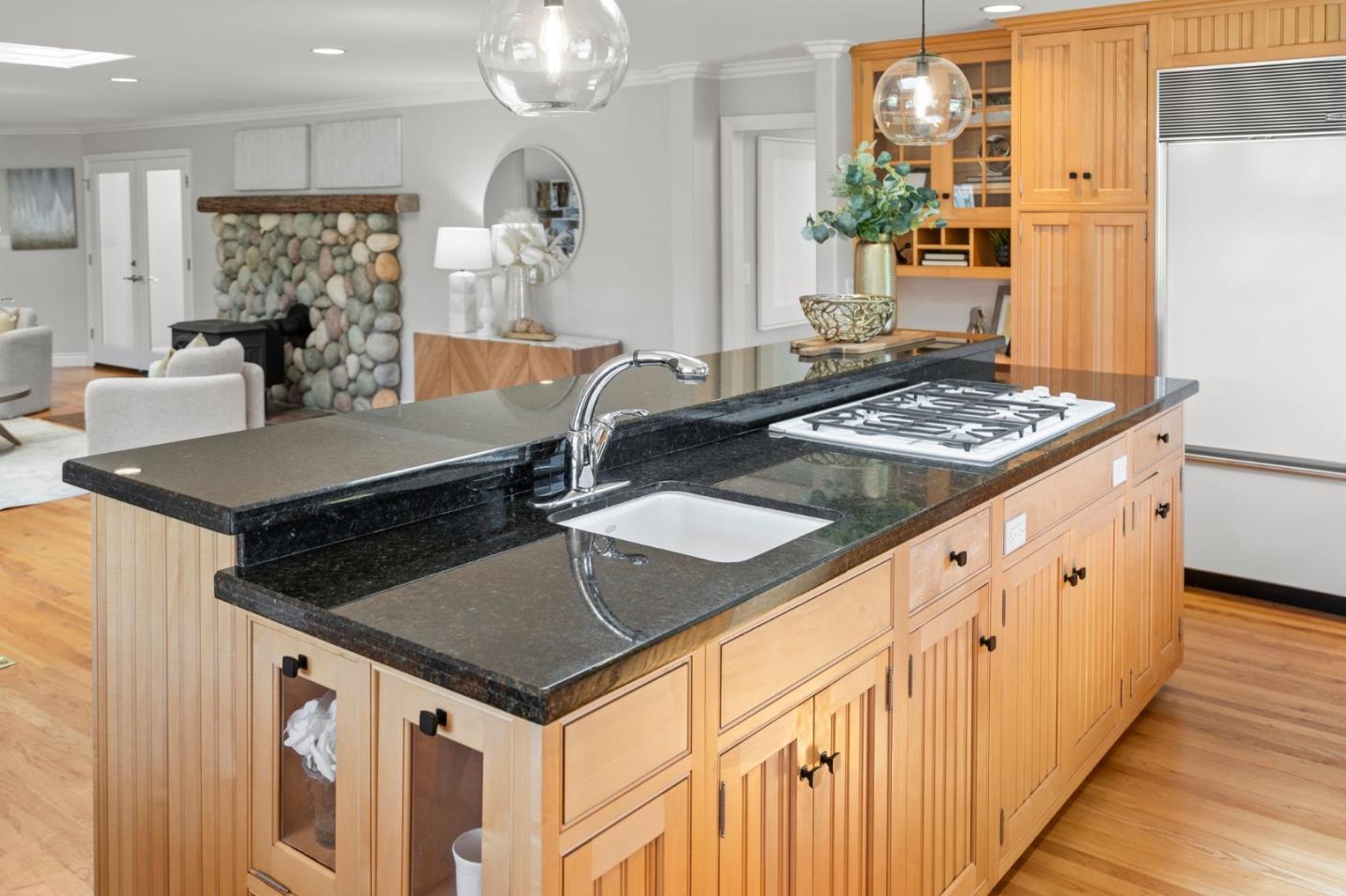 22580 San Vicente Ave