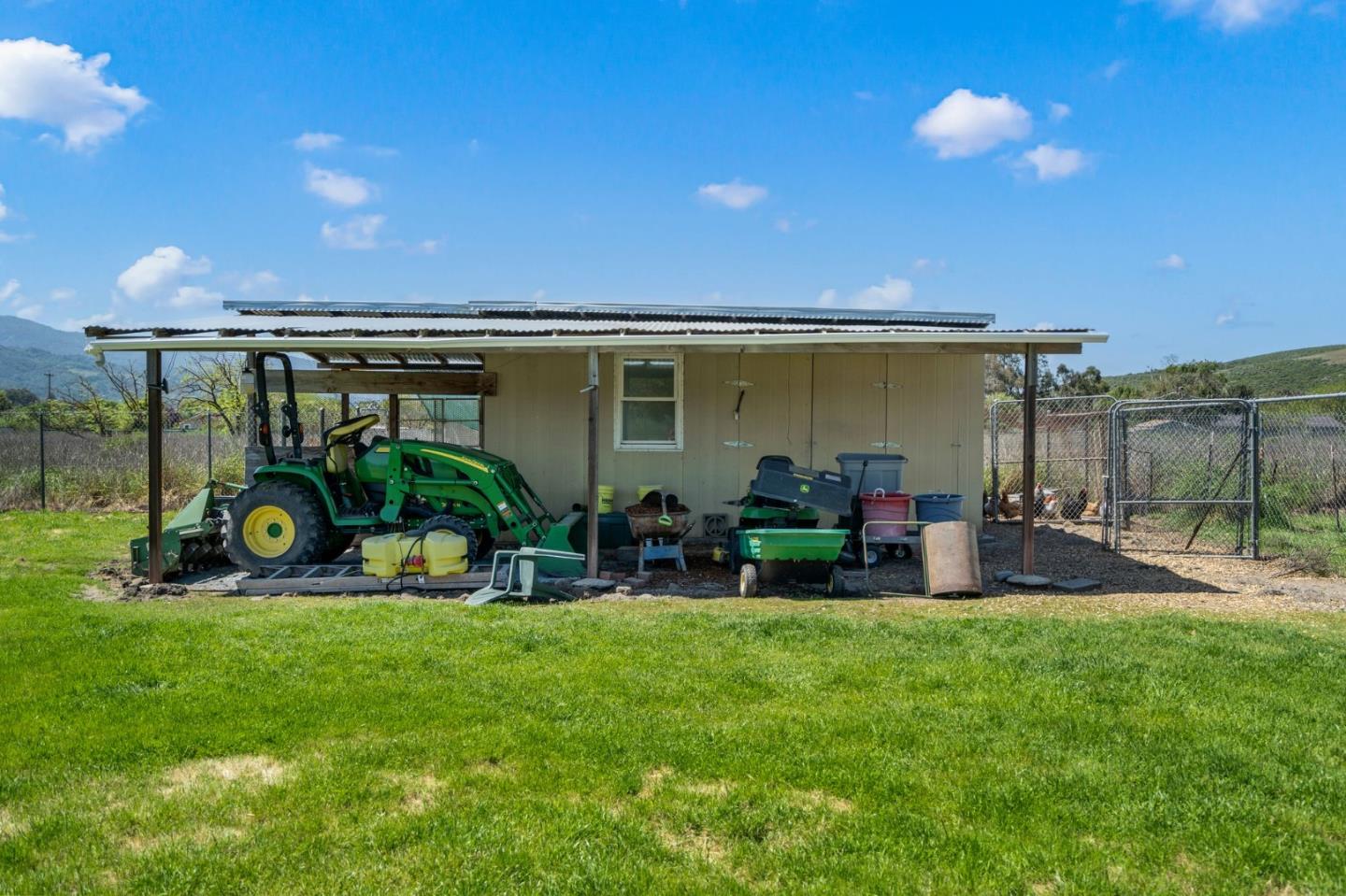 22580 San Vicente Ave