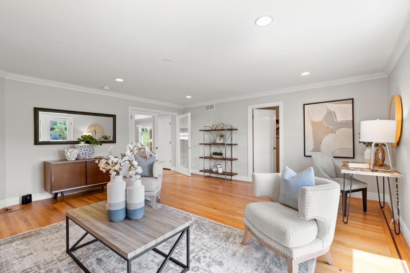 22580 San Vicente Ave