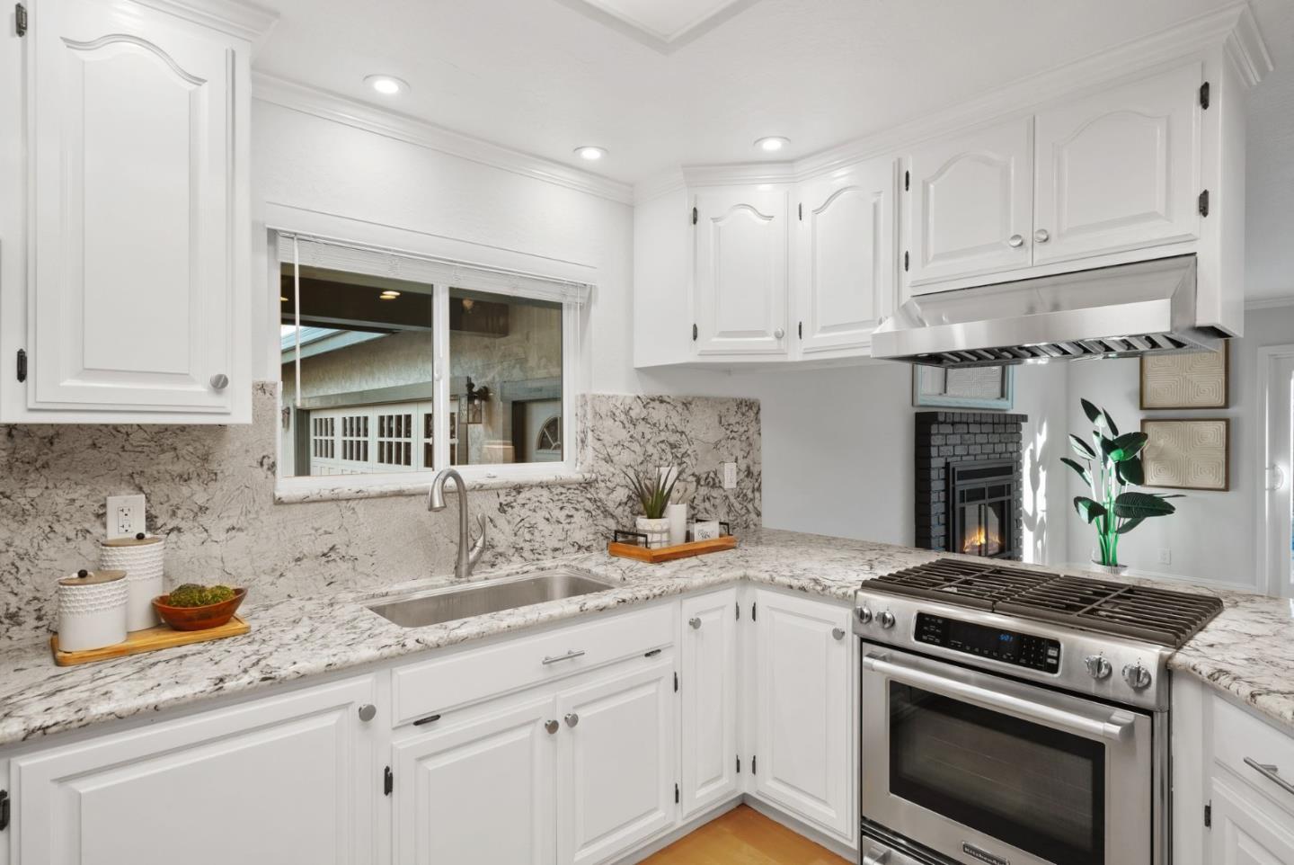 4110 Moreland Way