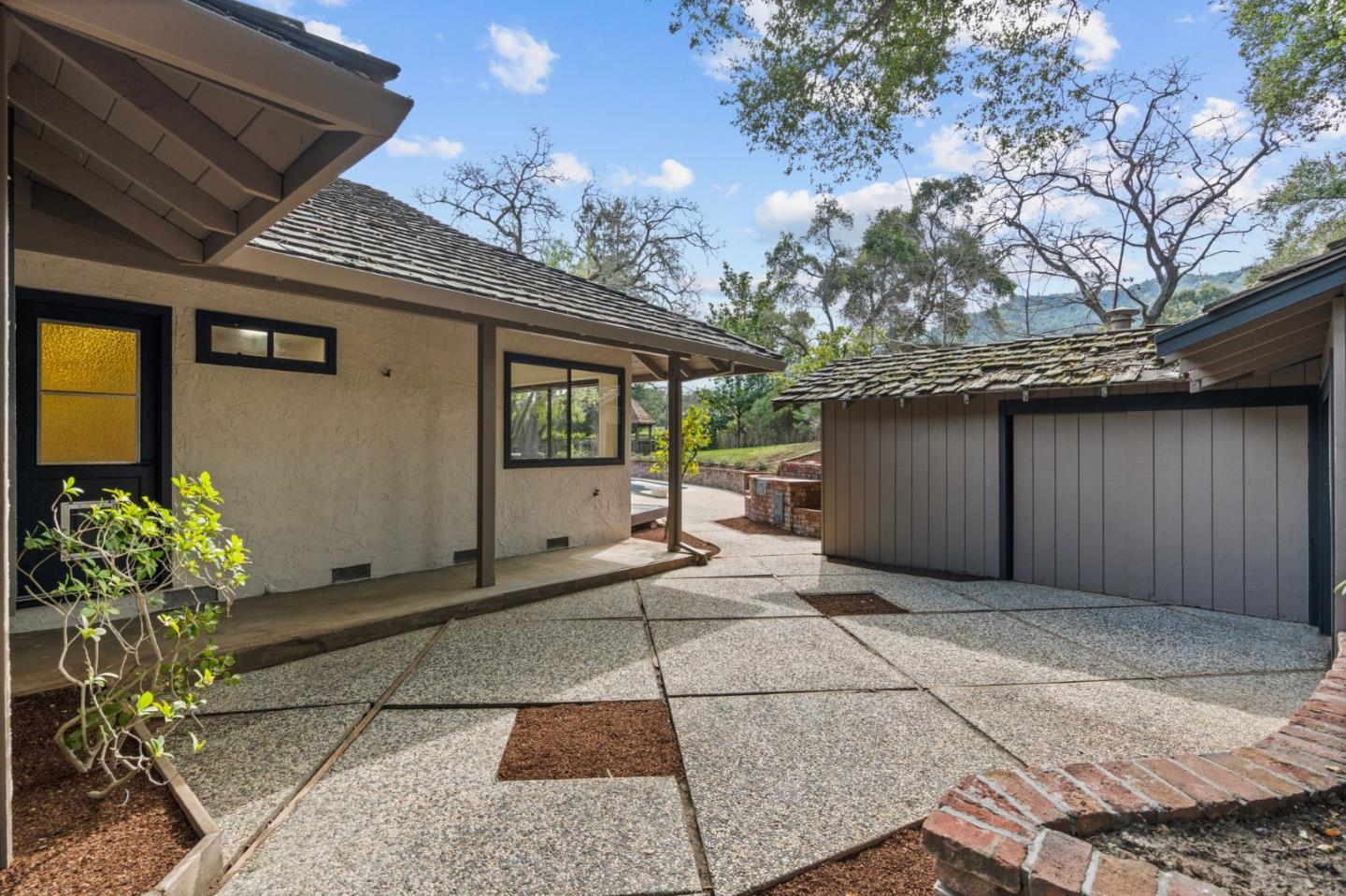 20604 Lomita Ave