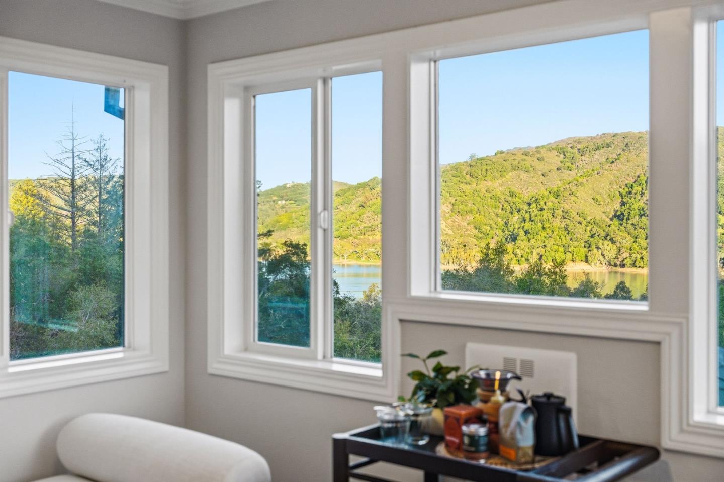 18400 Lakeview Court