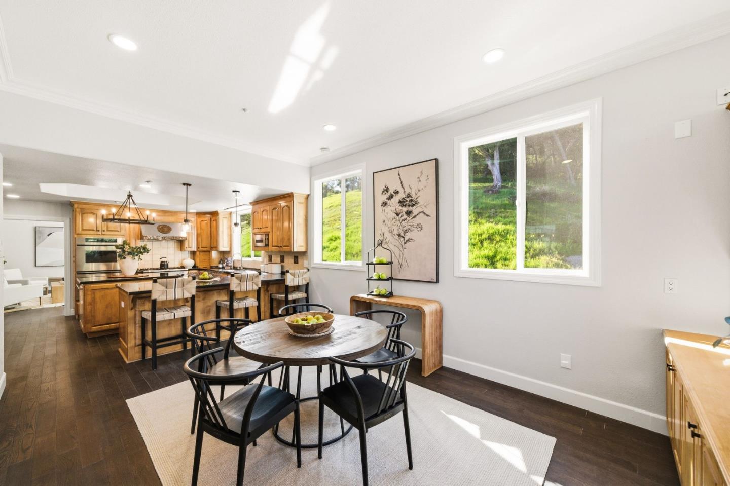 18400 Lakeview Court