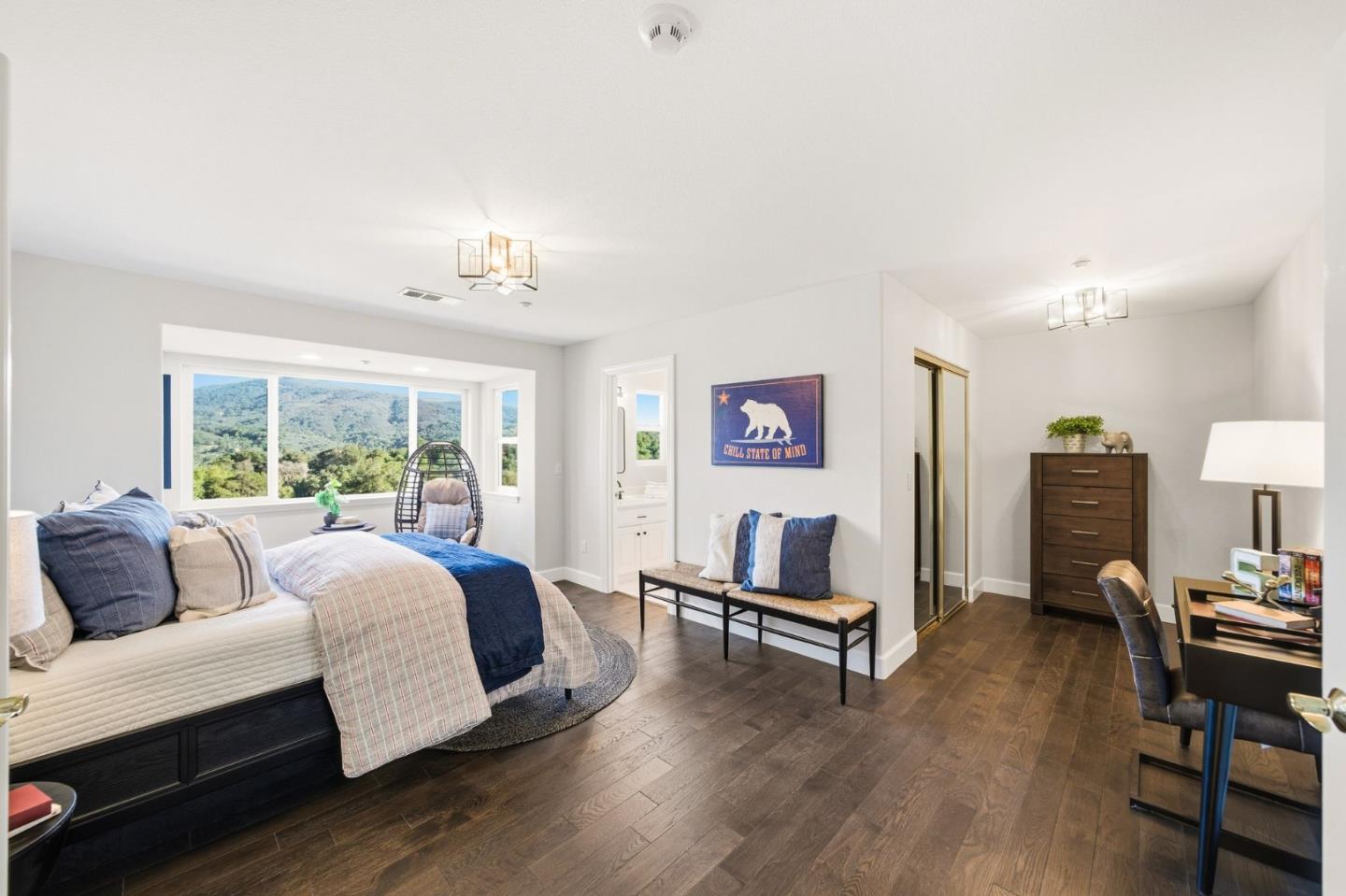 18400 Lakeview Court