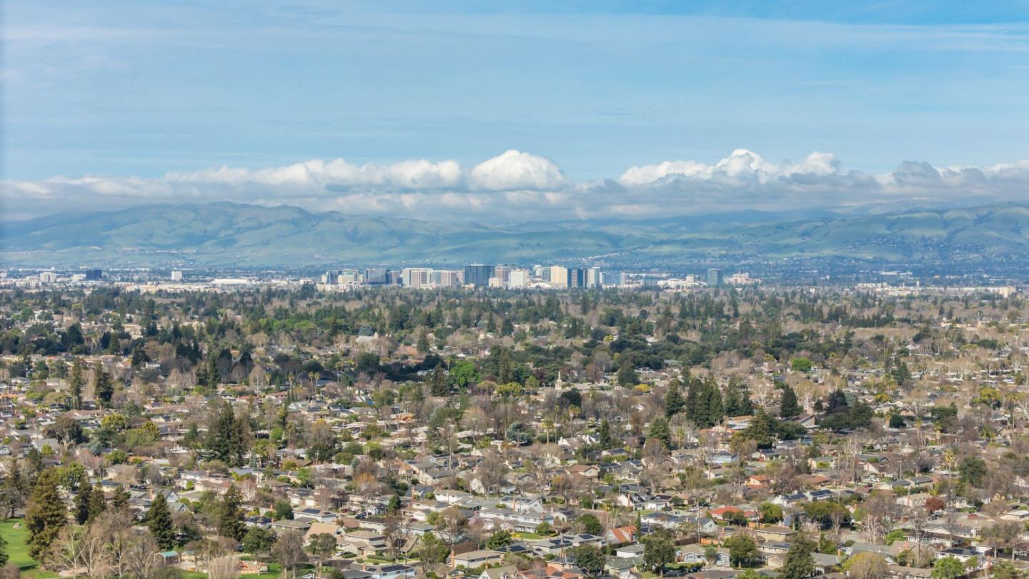 1795 Foxworthy Avenue