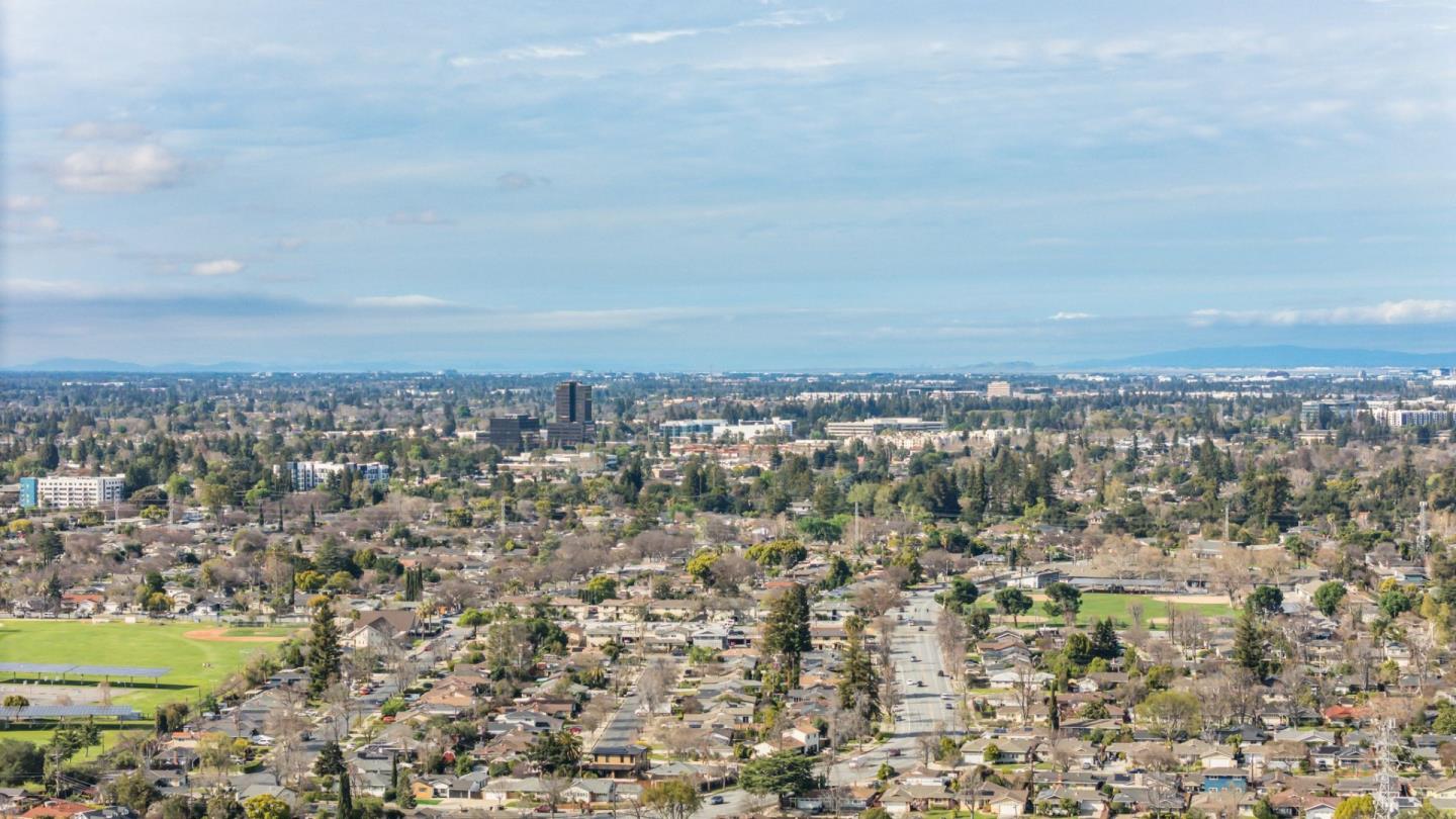 1795 Foxworthy Avenue