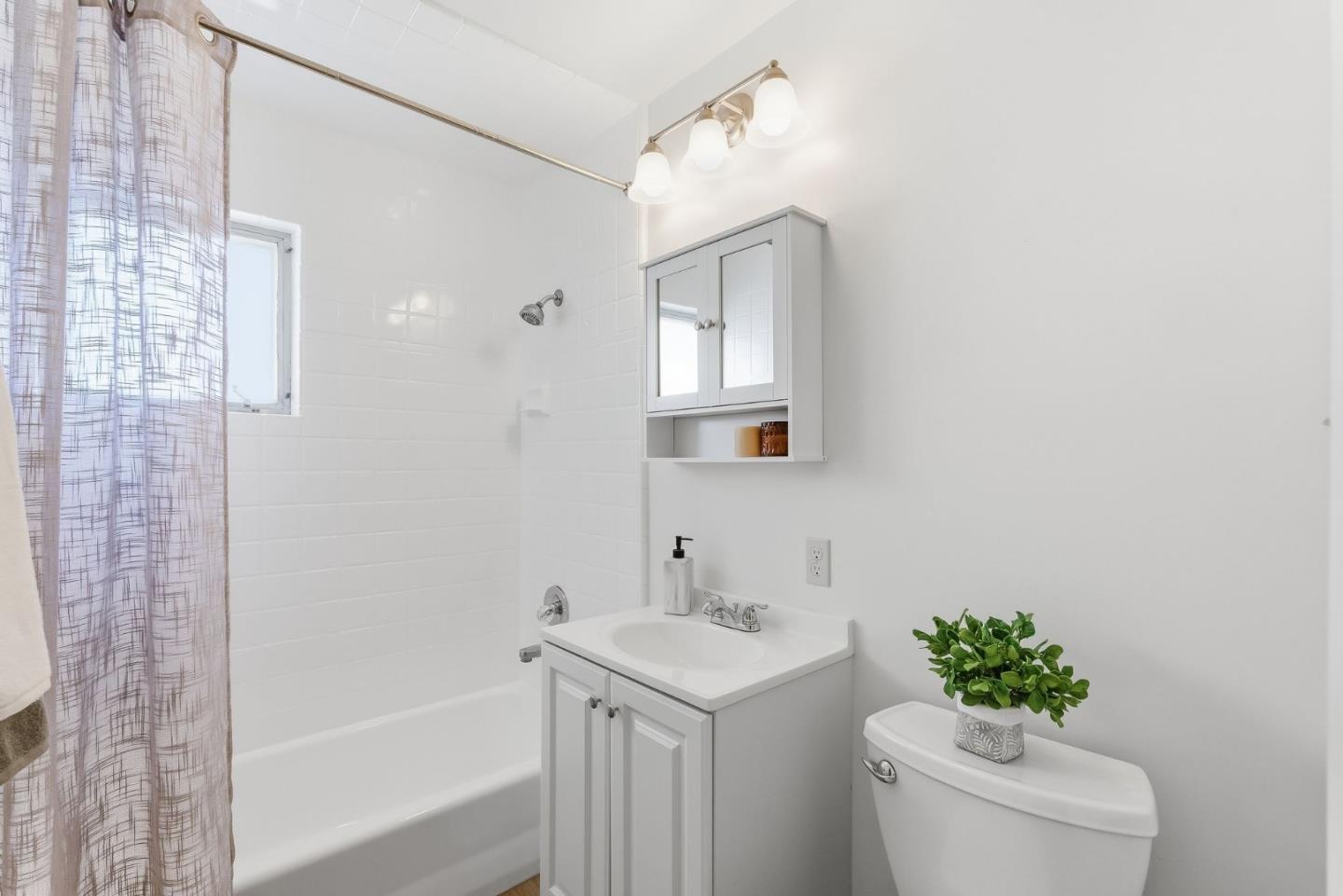 1795 Foxworthy Avenue