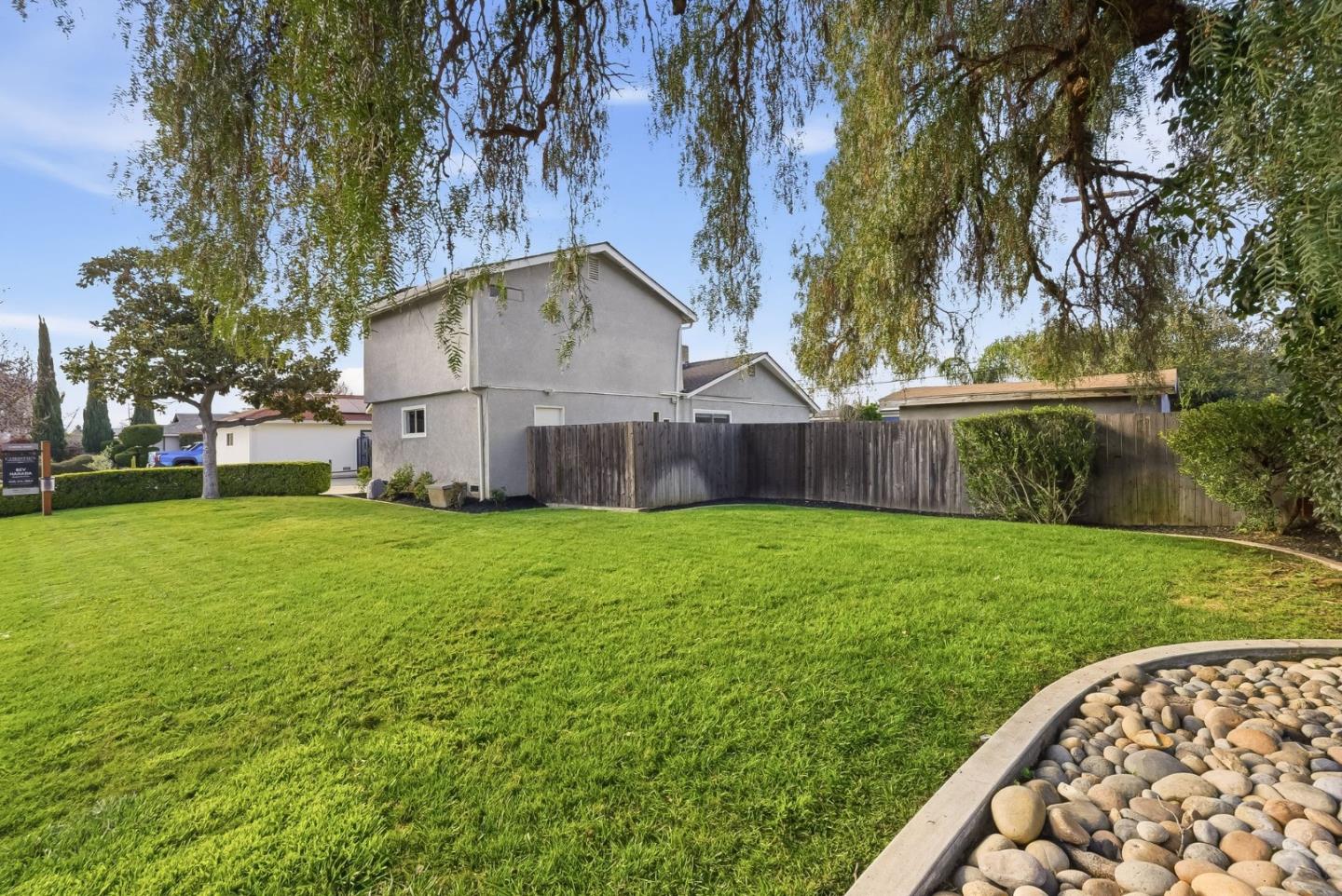 1795 Foxworthy Avenue