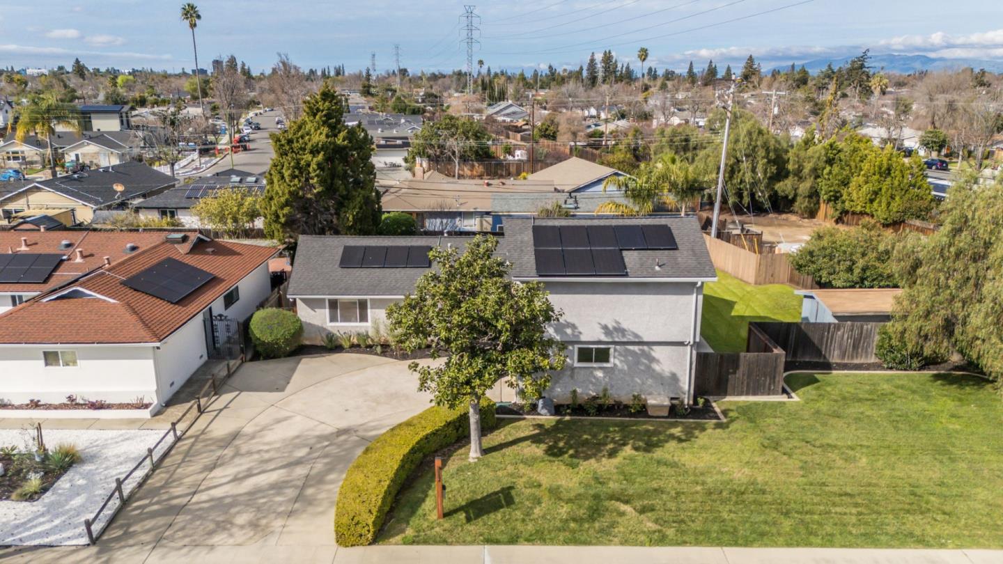 1795 Foxworthy Avenue