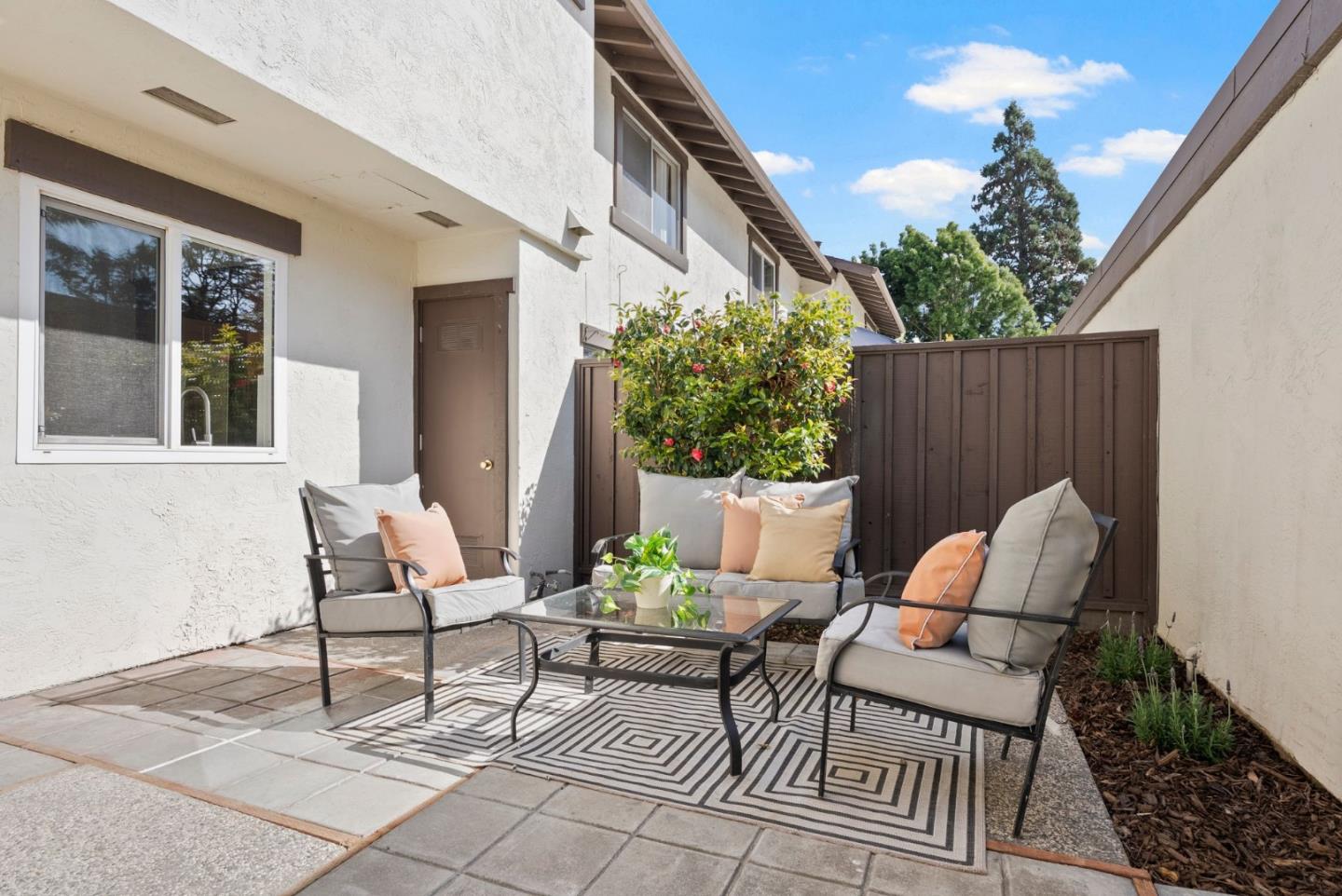 374 Serramonte Terrace