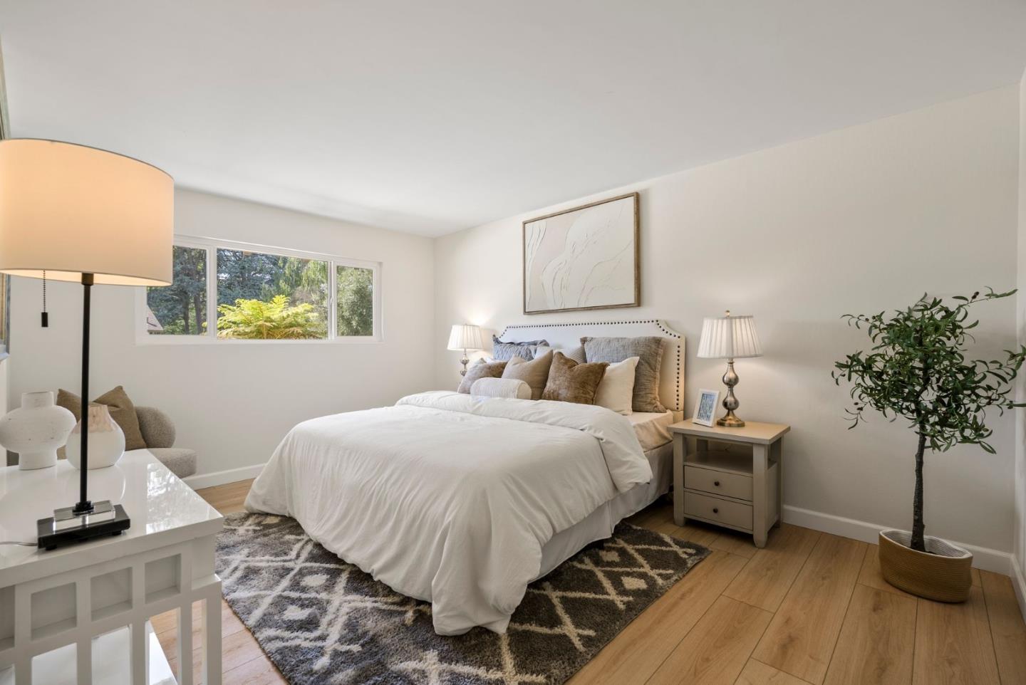 374 Serramonte Terrace