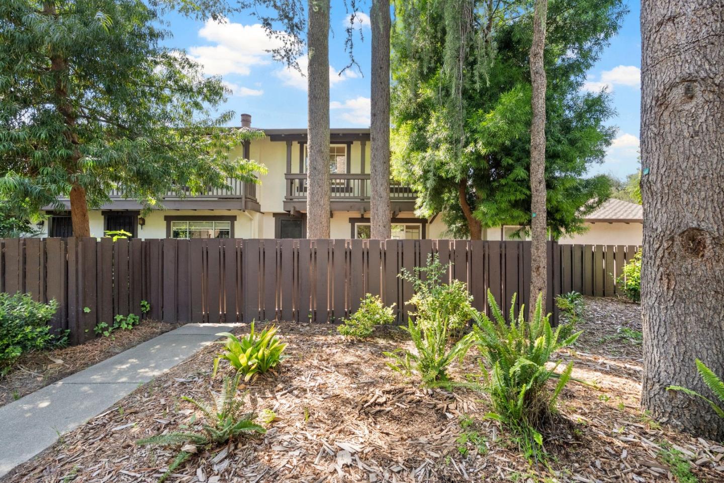 374 Serramonte Terrace