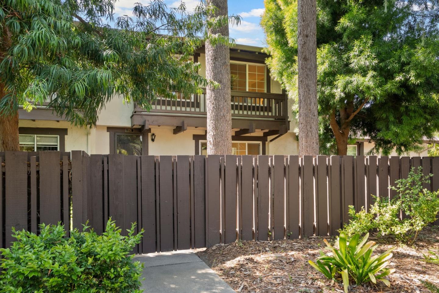 374 Serramonte Terrace