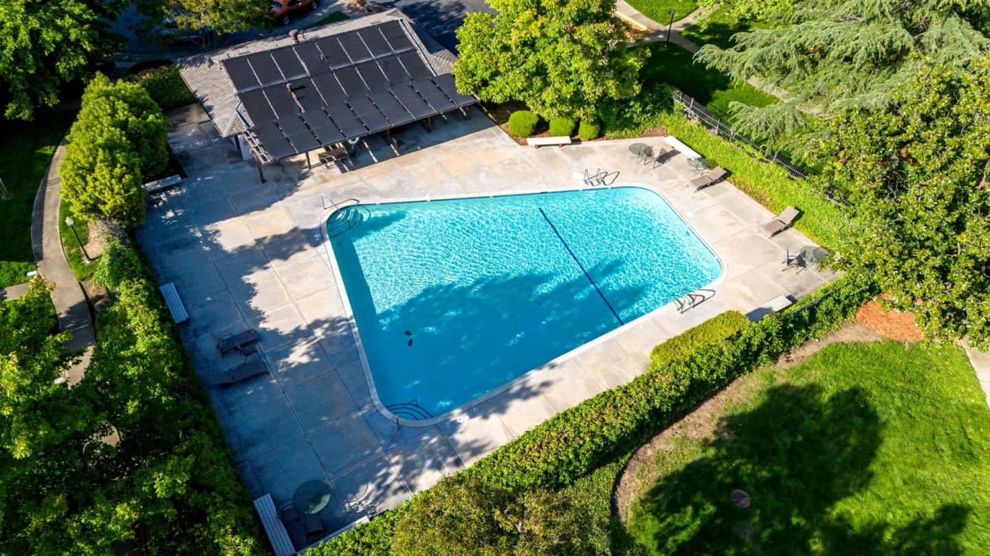 374 Serramonte Terrace