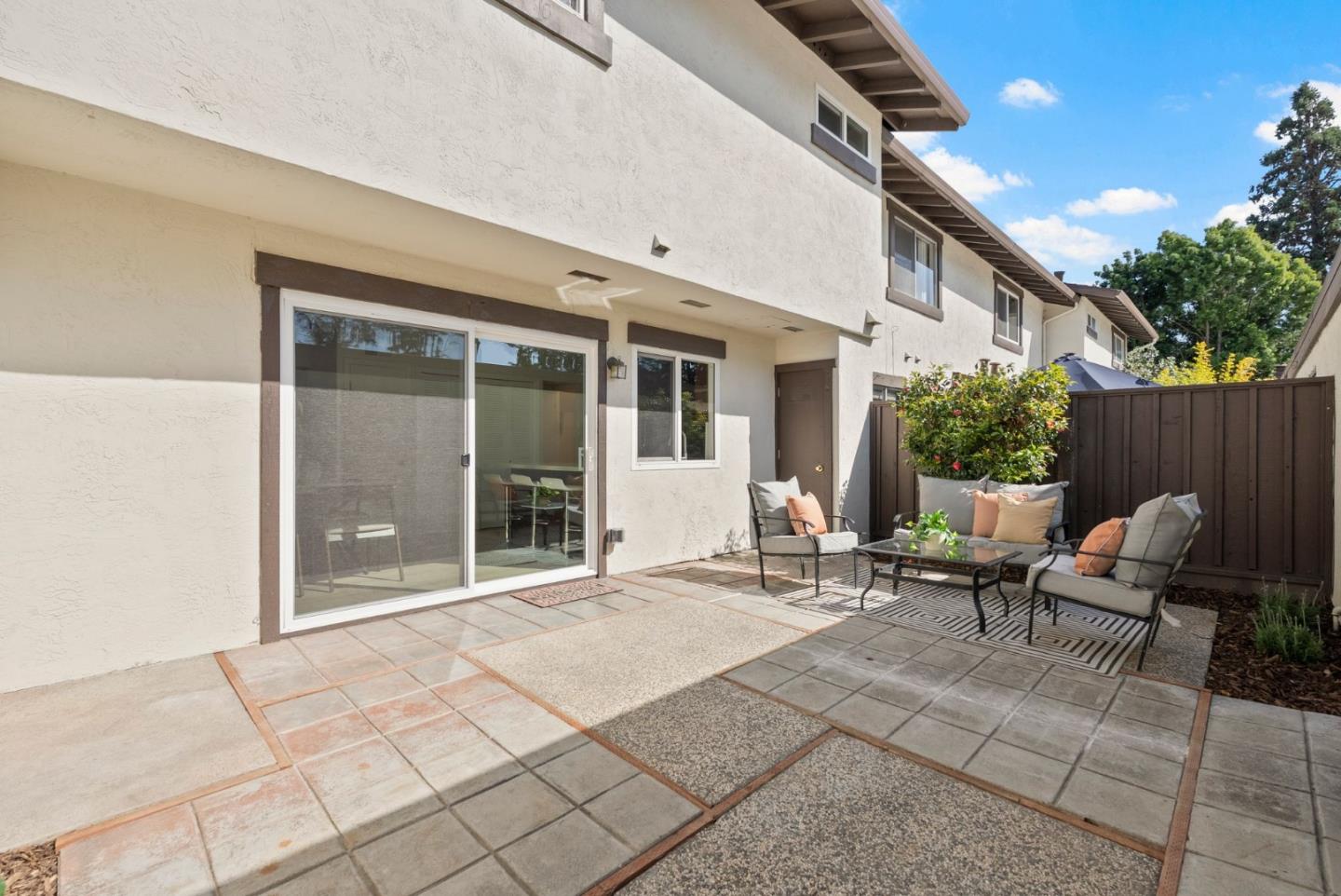 374 Serramonte Terrace
