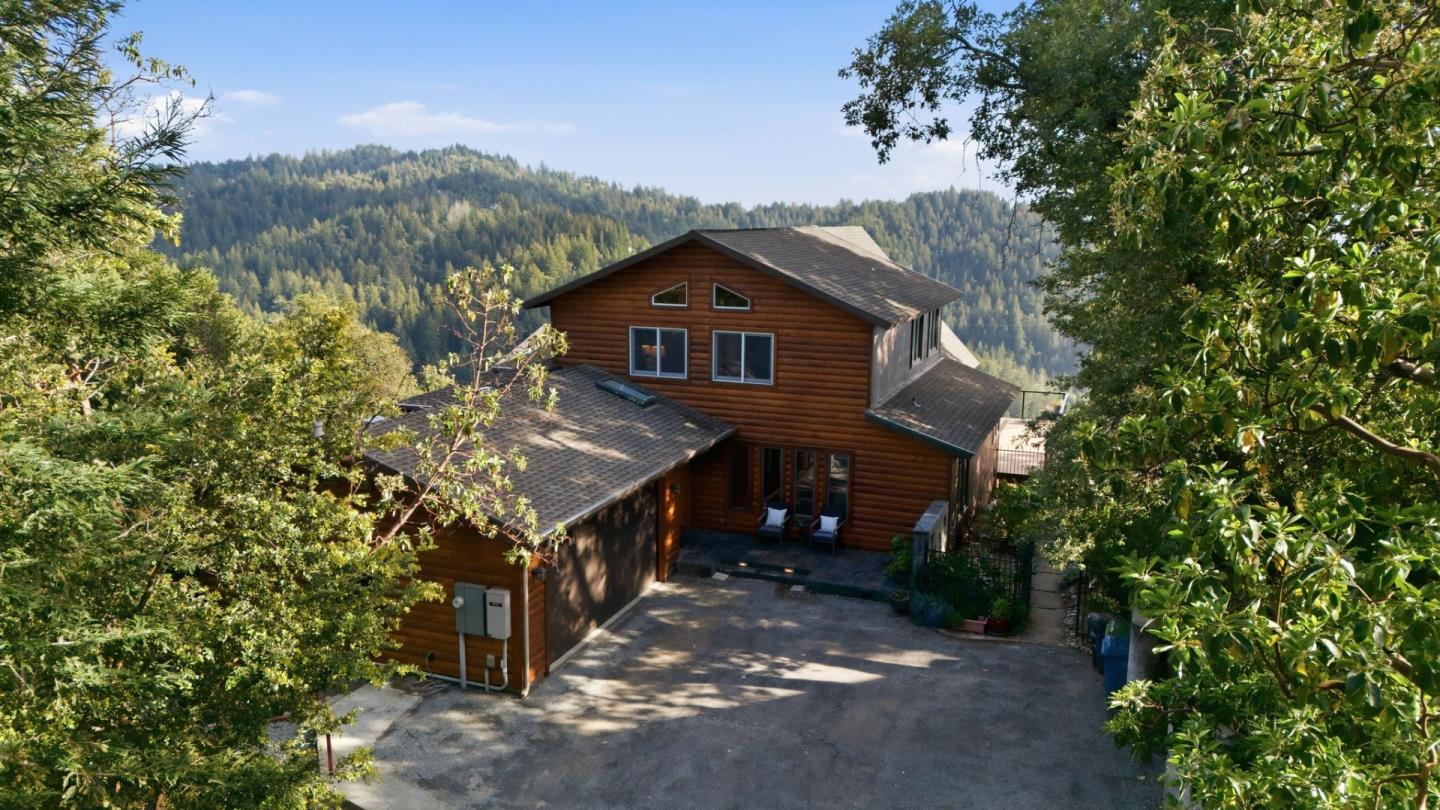 18836 Favre Ridge Road